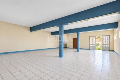 Moradia T2 para Venda em Canelas e Fermelã