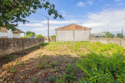 Moradia T2 para Venda em Canelas e Fermelã