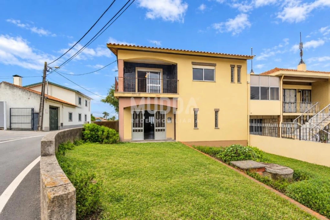 Moradia T2 para Venda em Canelas e Fermelã Foto 1
