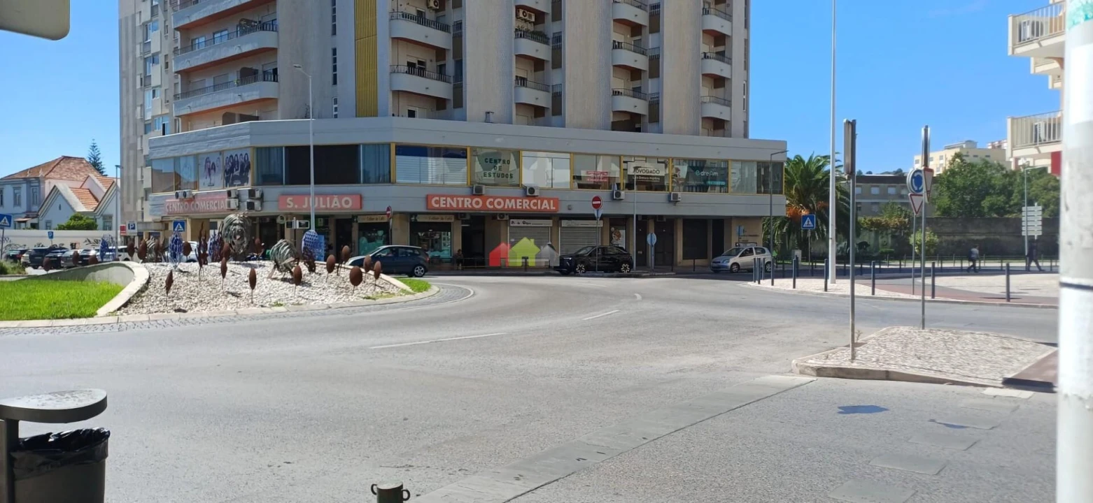 Apartamento T3 para Venda em União das Freguesias de Setúbal Foto 1