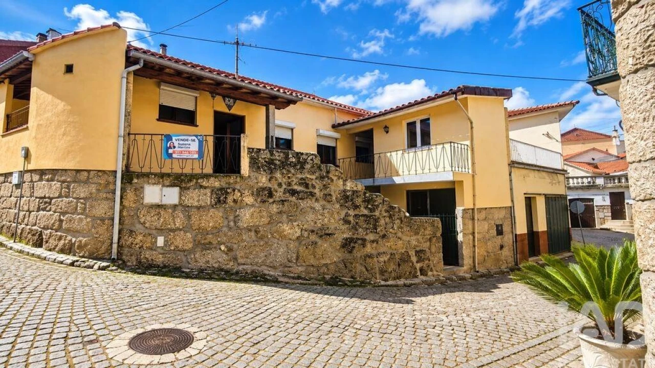 Moradia T2 para Venda em Meruge Foto 1