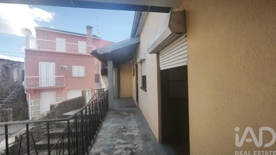Moradia T2 para Venda em Meruge Foto 38