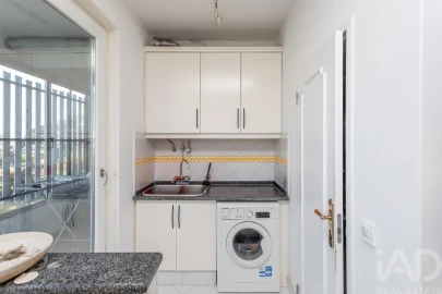 Apartamento T3 para Venda em Oeiras e São Julião da Barra, Paço de Arcos e Caxias