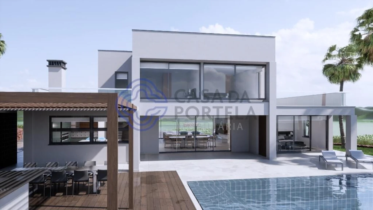 Moradia T4 para Venda em Lagos (São Sebastião e Santa Maria) Foto 1