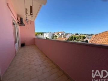 Apartamento T2 para Arrendamento em Quinta do Anjo