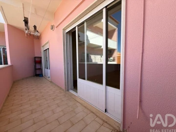 Apartamento T2 para Arrendamento em Quinta do Anjo