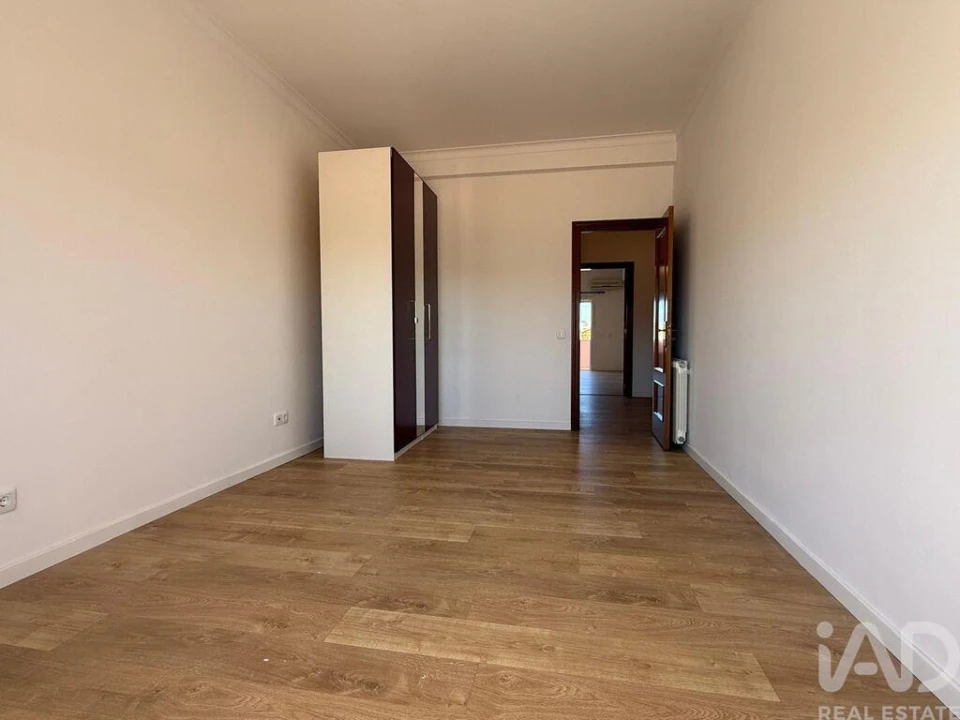 Apartamento T2 para Arrendamento em Quinta do Anjo Foto 13