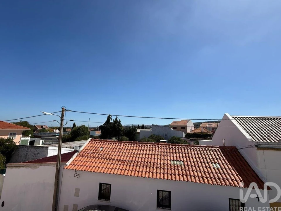 Apartamento T2 para Arrendamento em Quinta do Anjo Foto 18