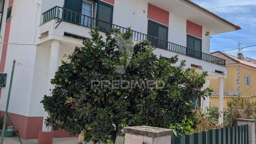 Moradia T4 para Venda em Salvaterra de Magos e Foros de Salvaterra