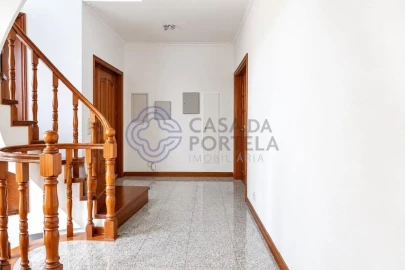 Moradia T4 para Venda em Mafamude e Vilar do Paraíso