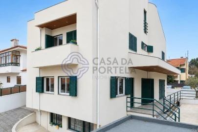 Moradia T4 para Venda em Mafamude e Vilar do Paraíso