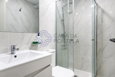 Moradia T4 para Venda em Mafamude e Vilar do Paraíso