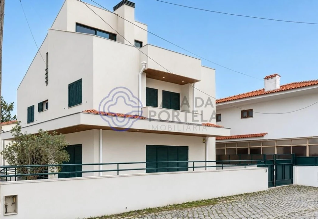 Moradia T4 para Venda em Mafamude e Vilar do Paraíso Foto 1