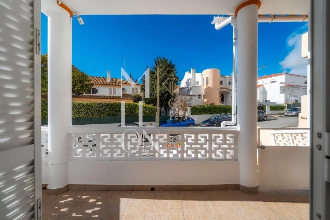 Moradia T2 para Venda em Albufeira e Olhos de Água Foto 5