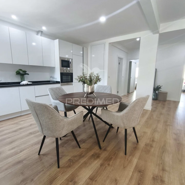 Apartamento T3 para Venda em Benfica Foto 8
