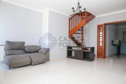 Apartamento T3 para Venda em Alenquer (Santo Estêvão e Triana)
