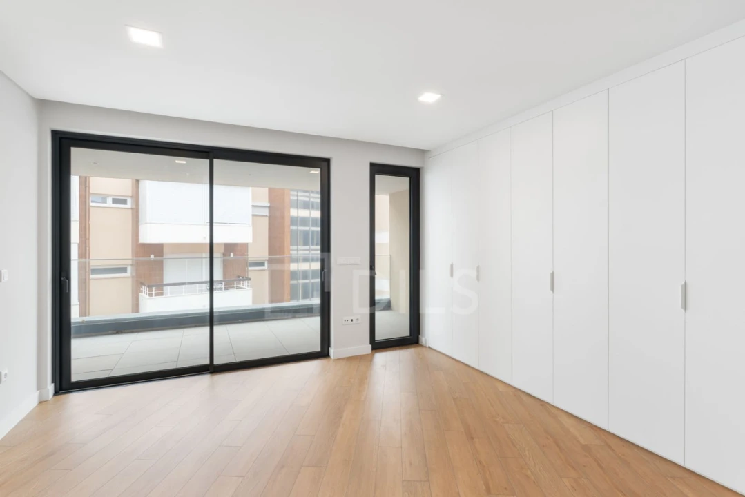Apartamento T2 para Venda em Cascais e Estoril Foto 9