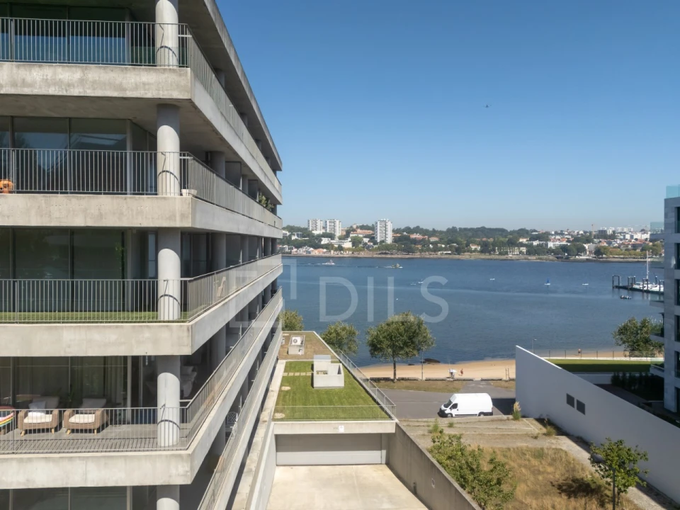 Apartamento T3 para Venda em Canidelo Foto 1