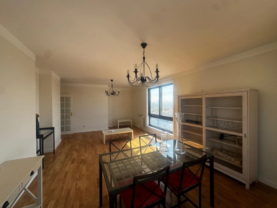 Apartamento T2 para Venda em Cidade da Maia Foto 2