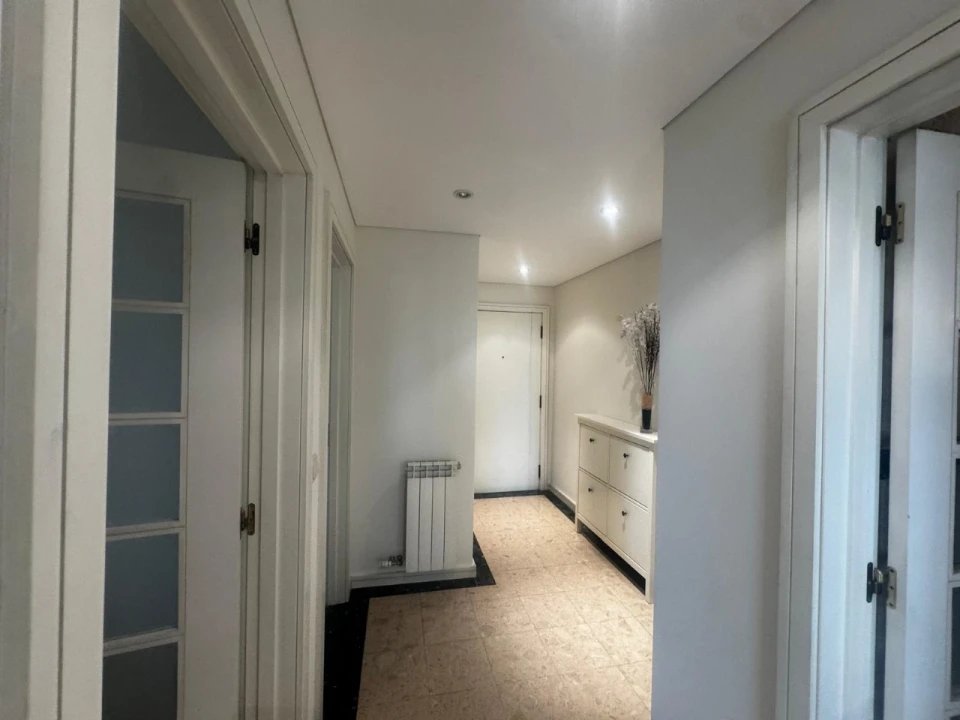 Apartamento T2 para Venda em Cidade da Maia Foto 8