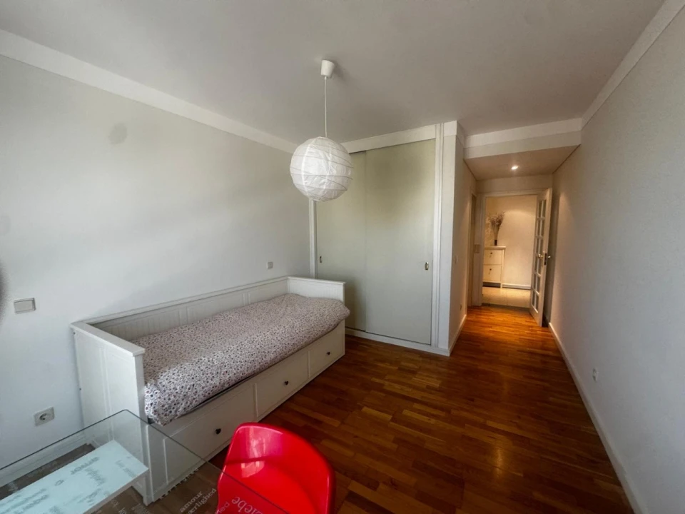 Apartamento T2 para Venda em Cidade da Maia Foto 11