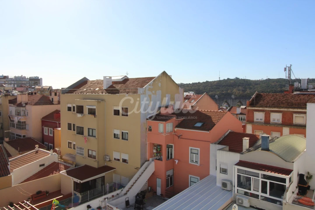 Apartamento T1 para Arrendamento em Campolide Foto 27