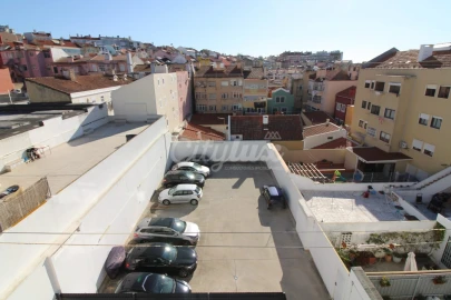 Apartamento T1 para Arrendamento em Campolide