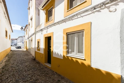 Moradia T2 para Venda em Évora (São Mamede, Sé, São Pedro e Santo Antão)