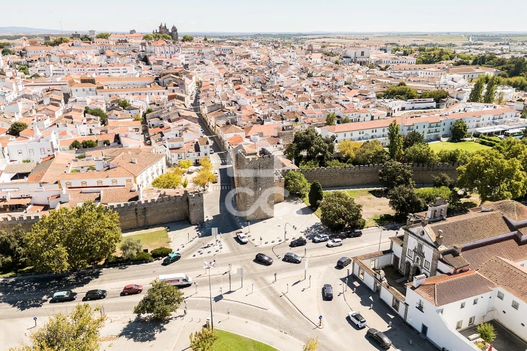 Moradia T2 para Venda em Évora (São Mamede, Sé, São Pedro e Santo Antão) Foto 24