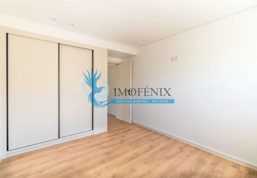 Apartamento T2 para Venda em Conceição e Cabanas de Tavira Foto 11