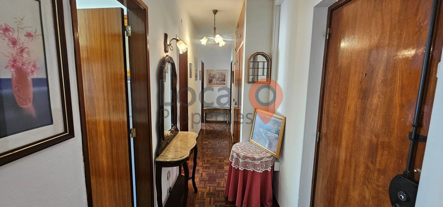Apartamento T2 para Venda em Lagos (São Sebastião e Santa Maria) Foto 4