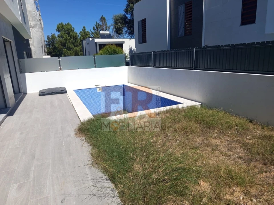 Quinta T3 para Venda em Sesimbra (Castelo) Foto 48
