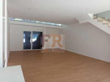 Quinta T3 para Venda em Sesimbra (Castelo)
