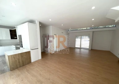 Quinta T3 para Venda em Sesimbra (Castelo)