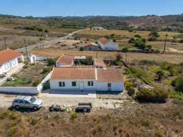 Moradia T1 para Venda em Aljezur