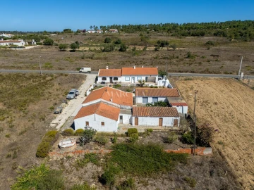 Moradia T1 para Venda em Aljezur