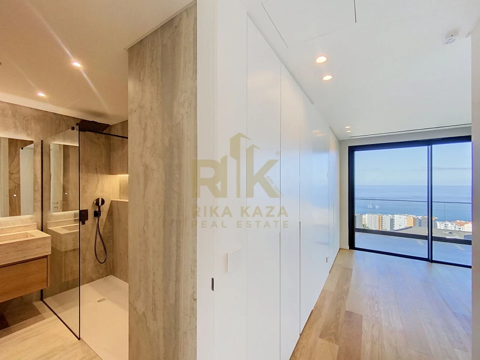 Apartamento T4 para Venda em São Martinho Foto 38