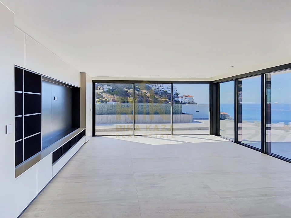 Apartamento T4 para Venda em São Martinho Foto 5