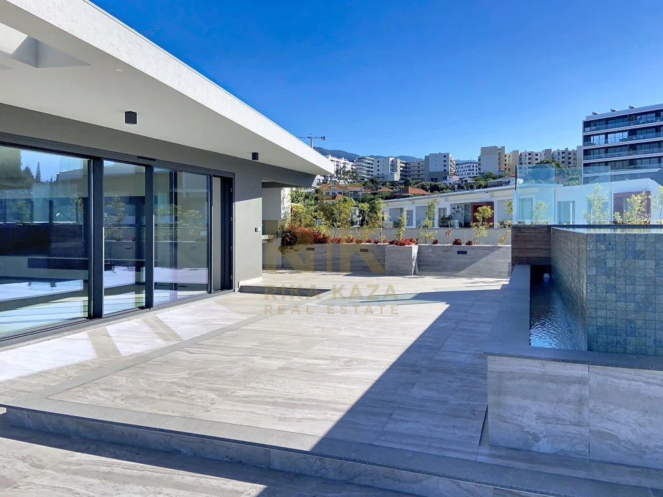 Apartamento T4 para Venda em São Martinho Foto 18