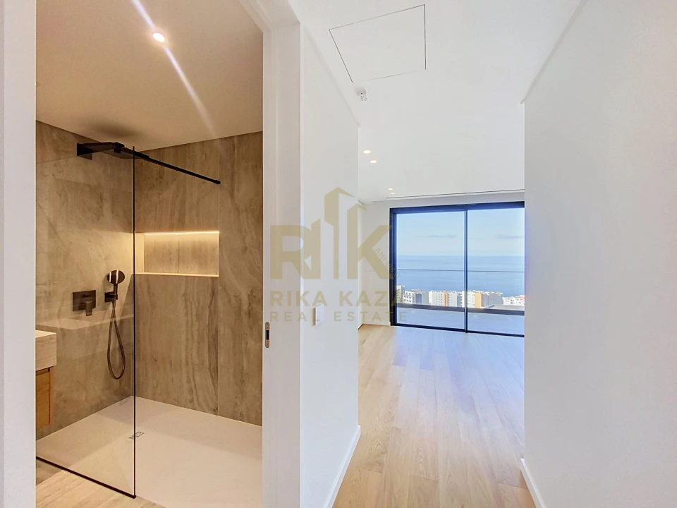 Apartamento T4 para Venda em São Martinho Foto 33