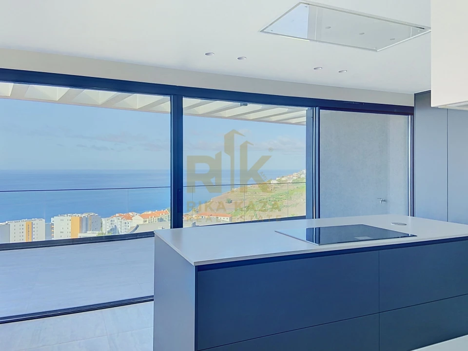 Apartamento T4 para Venda em São Martinho Foto 8