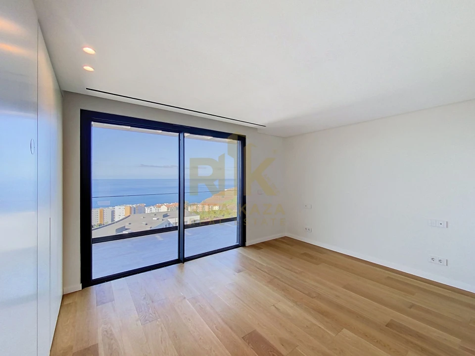 Apartamento T4 para Venda em São Martinho Foto 39