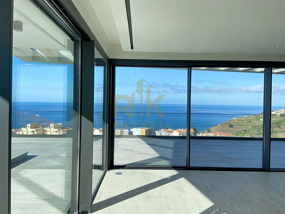 Apartamento T4 para Venda em São Martinho Foto 11