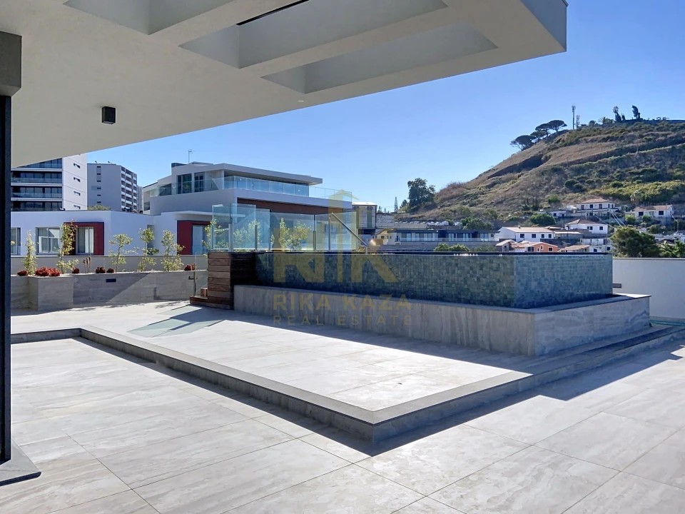 Apartamento T4 para Venda em São Martinho Foto 21