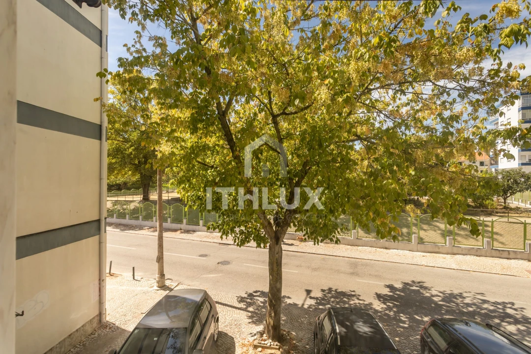 Apartamento T3 para Venda em Amora Foto 24