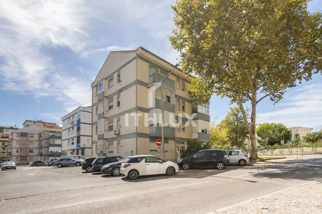 Apartamento T3 para Venda em Amora Foto 31