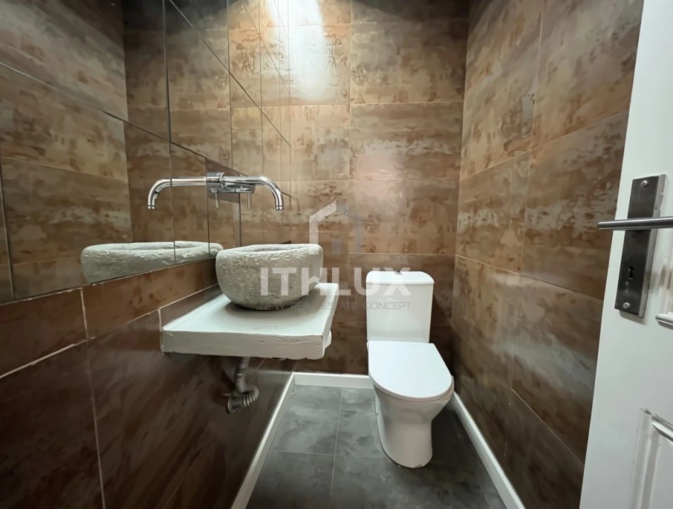 Apartamento T2 para Venda em Arroios Foto 14