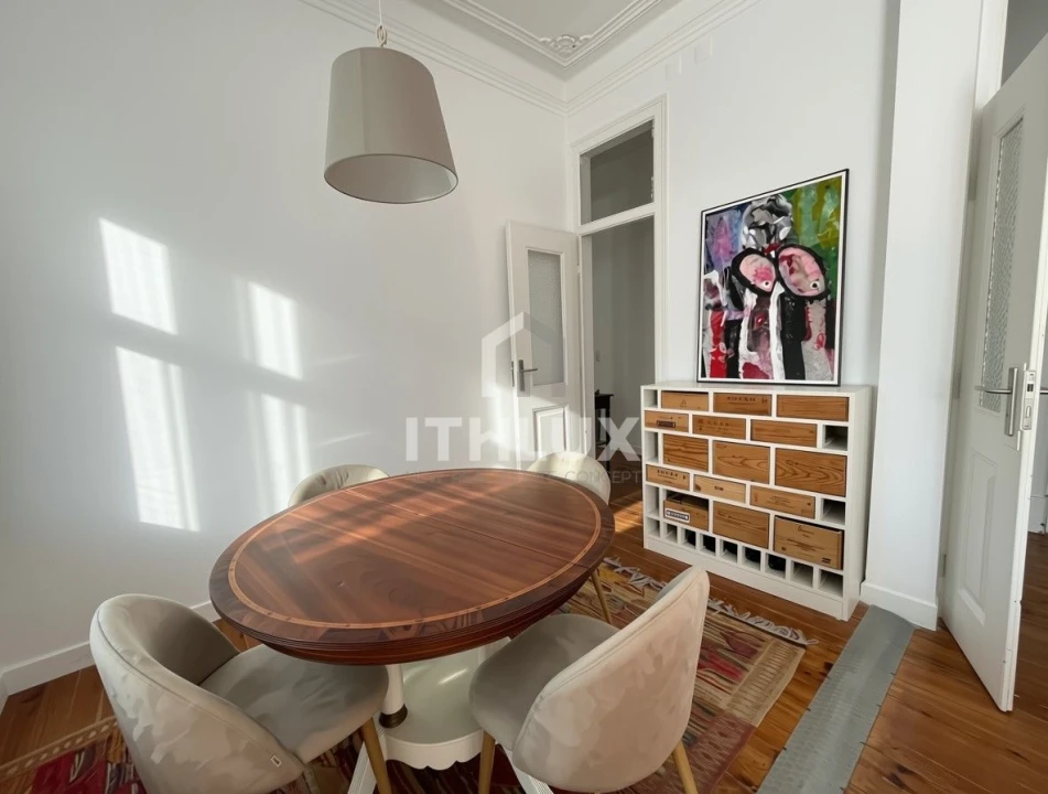 Apartamento T2 para Venda em Arroios Foto 8