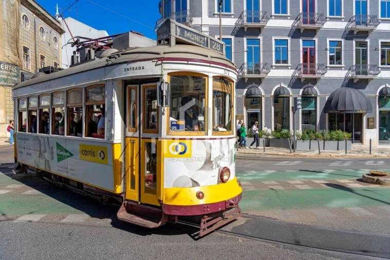 Apartamento T2 para Venda em Arroios Foto 27