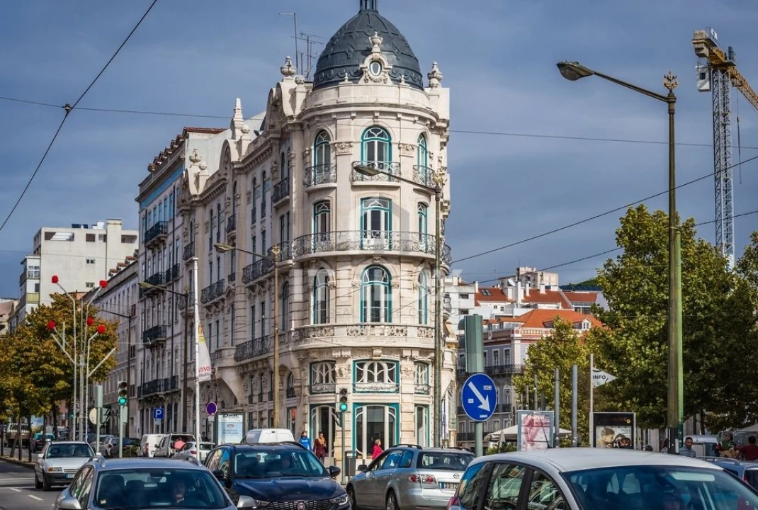 Apartamento T2 para Venda em Arroios Foto 25